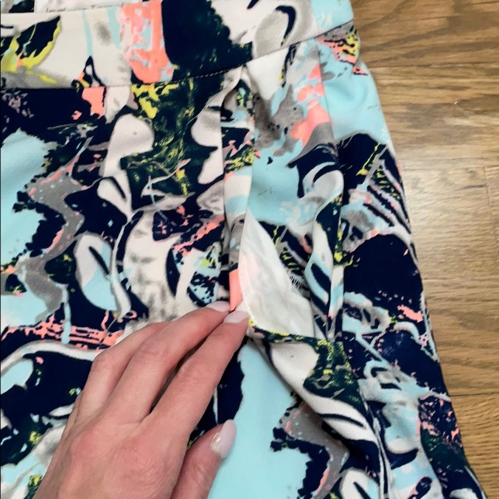 Multi colored skort - Picture 3 of 4